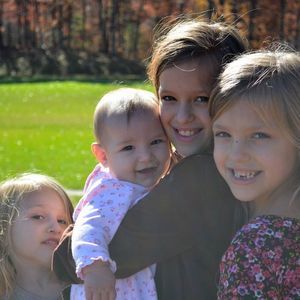 Meet your Posher, Elizabeth